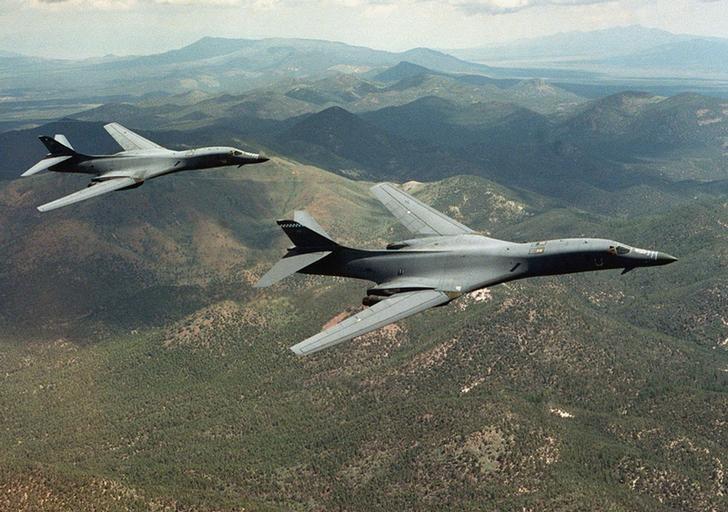 Two U.S. bombers hold firing drills with South Korean forces