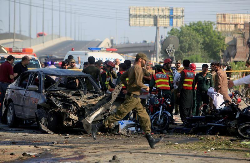 Suicide bomber in Pakistan's Lahore kills 25, many of them police