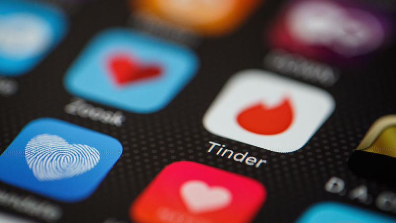 A Hacker's Guide to Protecting Your Privacy While Dating