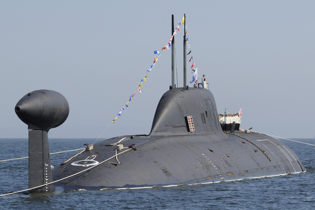 A Dead Russian Submarine Is Sitting on the Bottom of the Ocean (Armed with Nuclear Weapons)